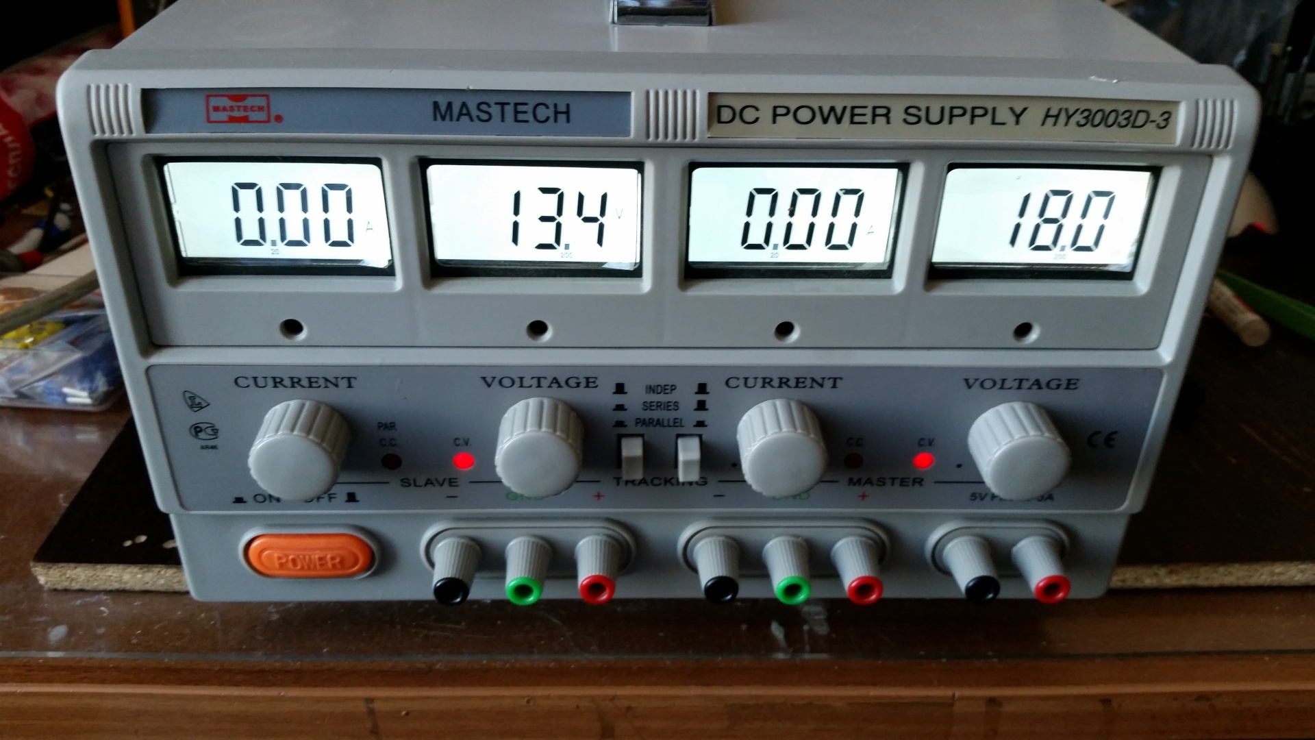 Лабораторный блок. Лабораторный блок питания hy3003. Блок питания Mastech 3003. Блок питания лабораторный Mastech Hy-3003d, 30в, 3а, линейный, LCD. Лабораторный блок питания 3003.