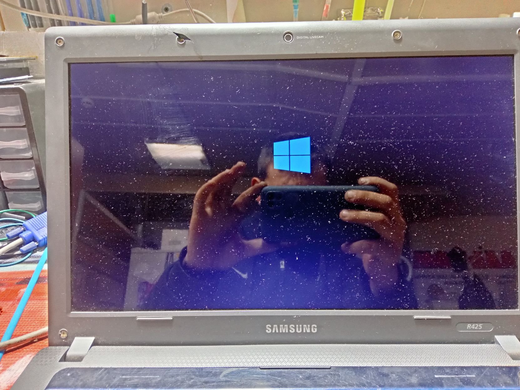 Зависает ноутбук видео. Samsung r425 обзоры.